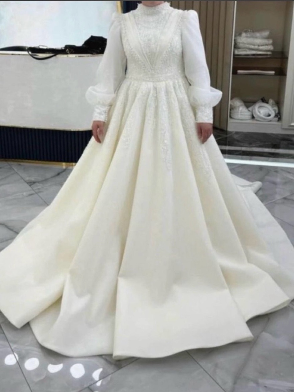 Elegant High-Neck Long-Sleeve Wedding Dress modest bridal dress hijabi wedding